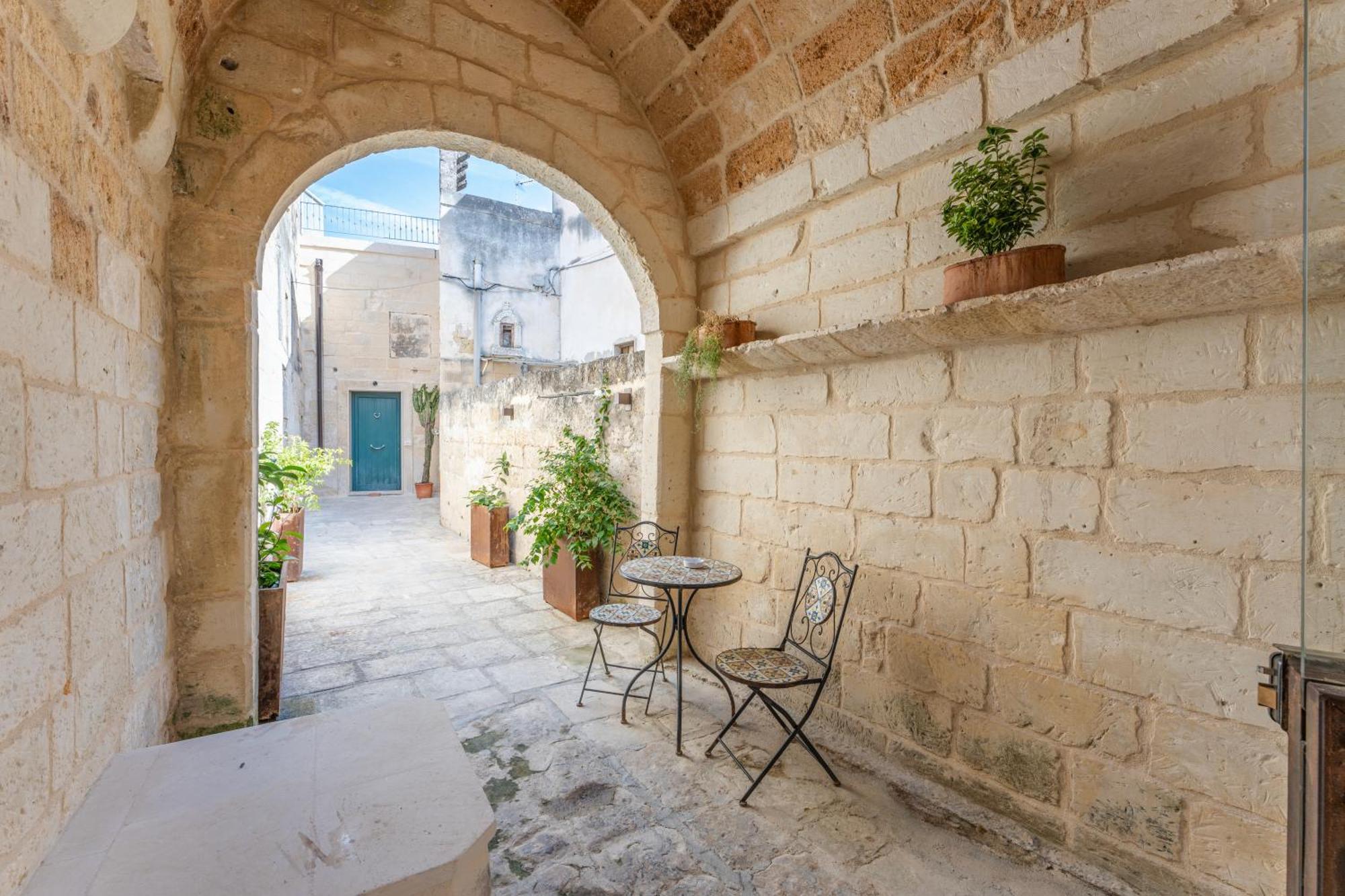 Bed and Breakfast La Dimora Delle Grazie Сан-Чезарио-ди-Лечче Экстерьер фото